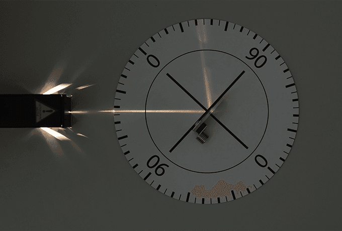 Наблюдение отражения света