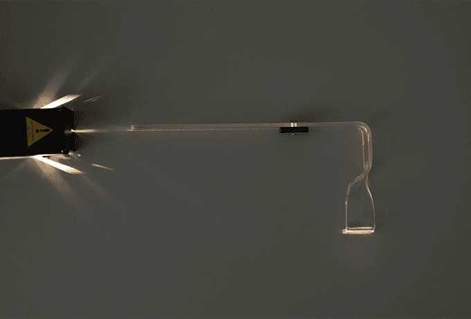 Наблюдение полного внутреннего отражения света